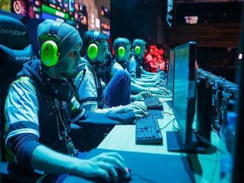 Чемпионат геймеров в Париже: победитель League of Legends получит кубок от Louis Vuitton