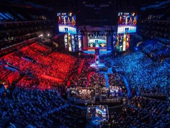 Украинцы построят киберарену в США