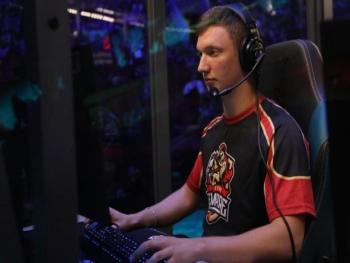 Украинец стал звездой популярной команды Virtus.pro