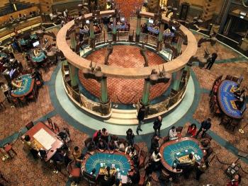 Сотрудникам казино Макао запретили посещать другие игорные заведения