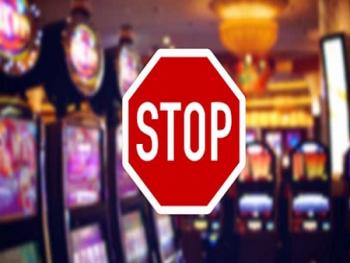 Полиция начинает демонтаж наружной рекламы игорных заведений 