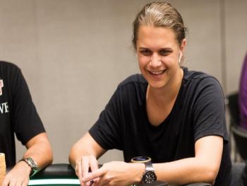 Покер-профи Никлас "lena900" Астедт продолжает покорять онлайн-турниры