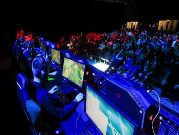 Как киберспорт превратился из угрозы в спасение?