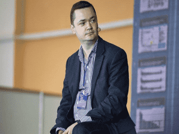 Нардеп заявил, что украинцы проигрывали в автоматах каждую сотую гривну