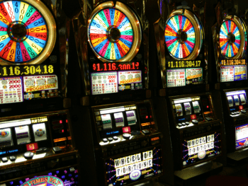 Правительство Албании одобряет возвращение казино спустя два года