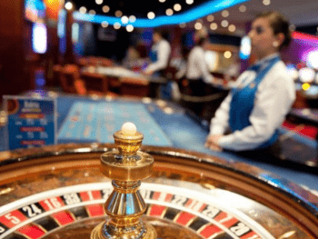 "Минфин хочет задушить игорный бизнес," - Антон Кучухидзе