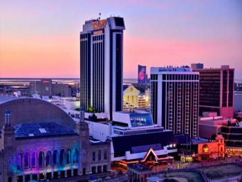 В Атлантик-Сити снесли казино Трампа