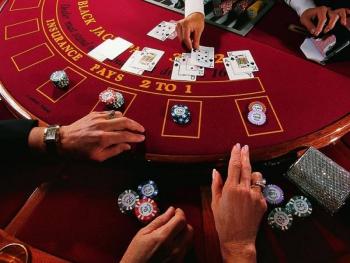 Как украинцы относятся к легализации азартных игр? 