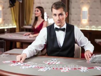 В Лас-Вегасе ждут выпускников дилерских школ 