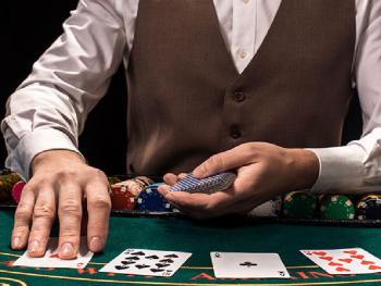 Борьба за чаевые длиной в 15 лет. Wynn Resorts выплатит дилерам 5,6 млн долларов компенсации