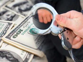 Офицер полиции Гонконга оказался владельцем нелегального покер-рума