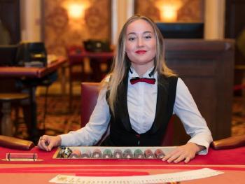 Острая нехватка кадров в Лас-Вегасе. Казино откроются без персонала? 