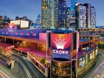 На казино Crown Resorts подают в суд
