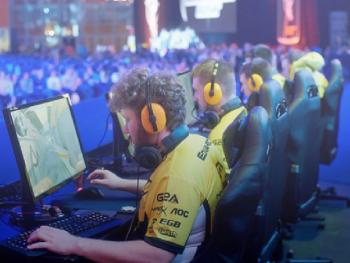 Киберспорт в Пакистане сделает детей миллионерами - министр