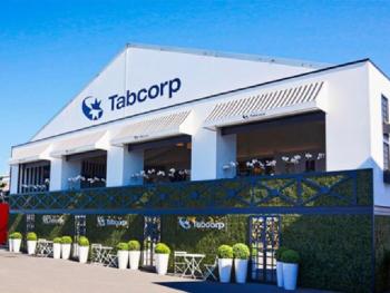 В Австралии разделят крупнейший игорный холдинг 