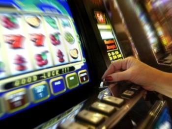 Зв'язку між особливостями автоматів та ризикованою поведінкою гравців немає - дослідження