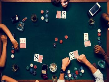 Блеф и казино: мошеннические схемы, которые сработали