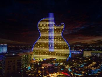 $750 000 для украинцев от Hard Rock и Кличко