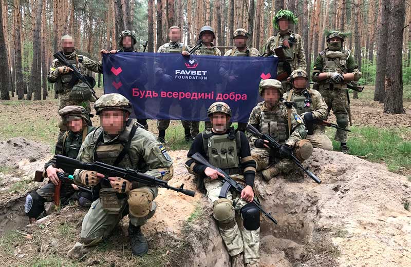 фавбет помогает армии