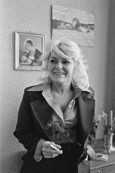 Вивиан Николсон, Великобритания, $3.000.000